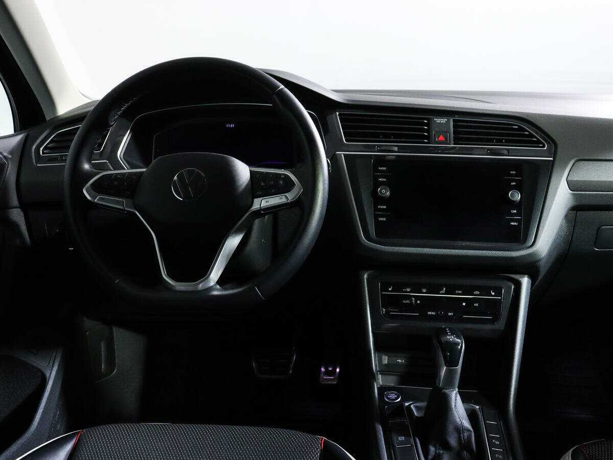 Volkswagen Tiguan, 2021 Фото №10