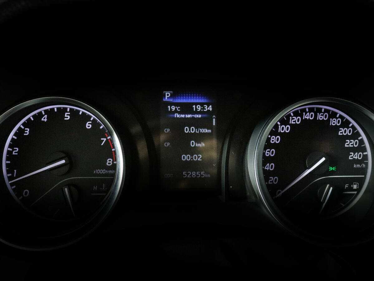 Toyota Camry, 2021 Фото №11