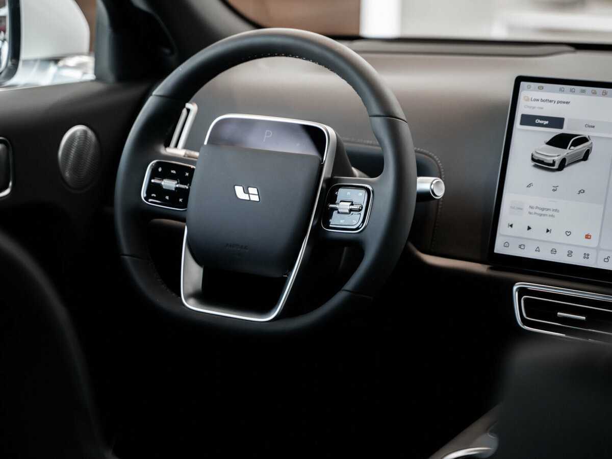 LiXiang L7 52.3 kWh, 2024 Фото №19