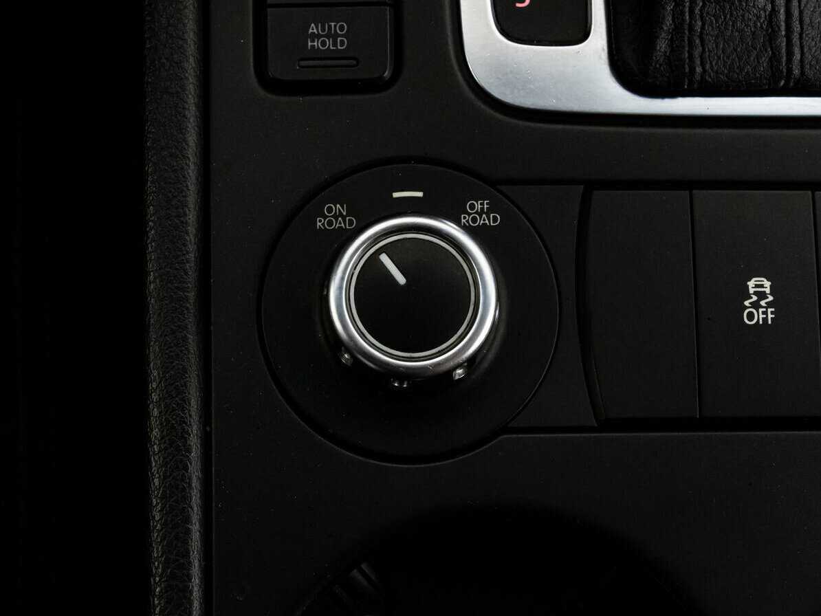 Volkswagen Touareg, 2011 Фото №17