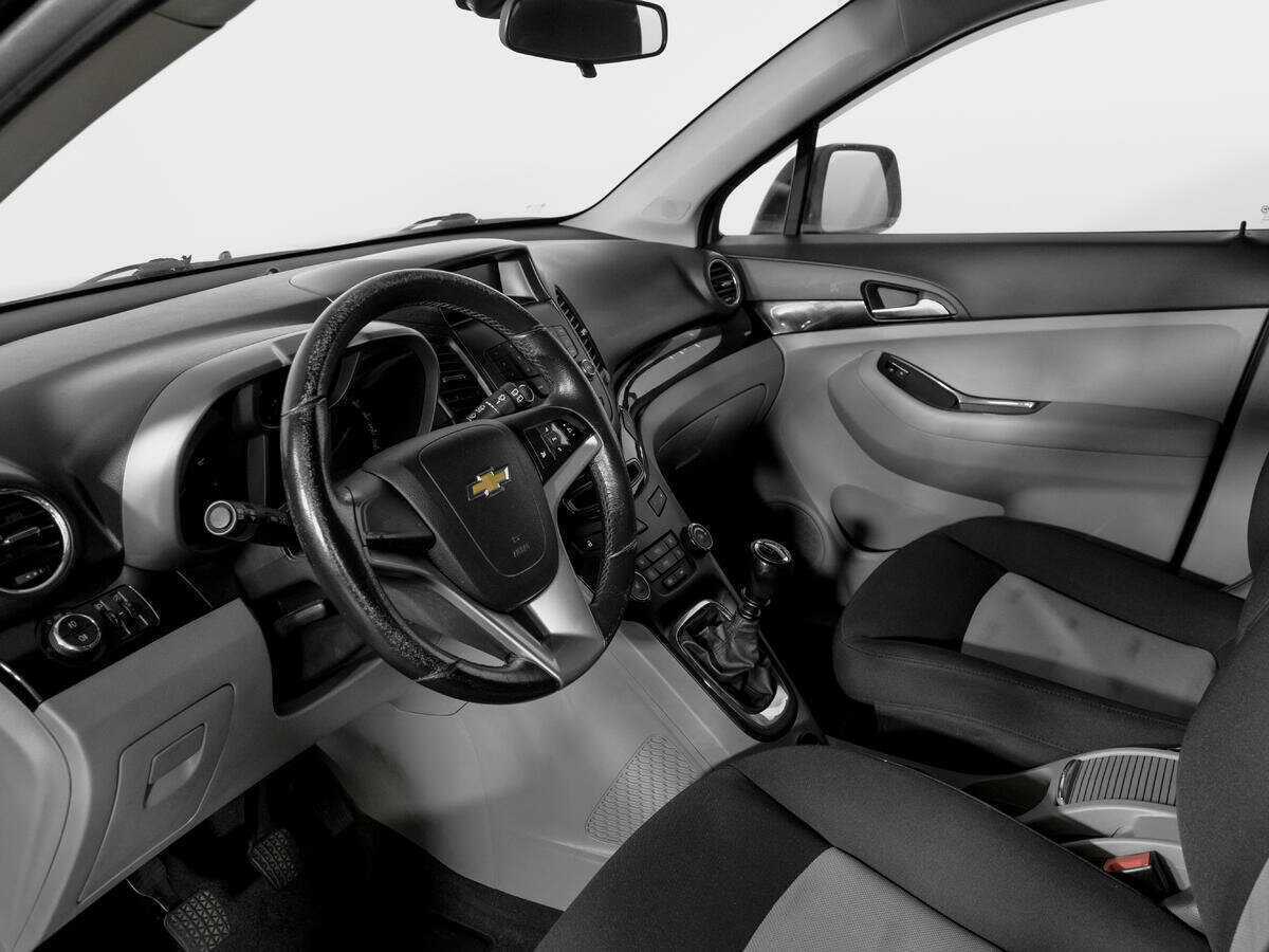Chevrolet Orlando, 2014 Фото №15