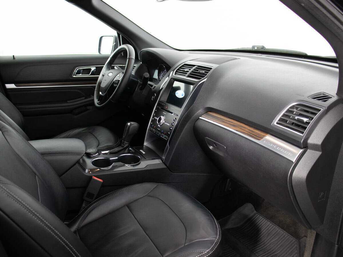 Ford Explorer, 2018 Фото №9