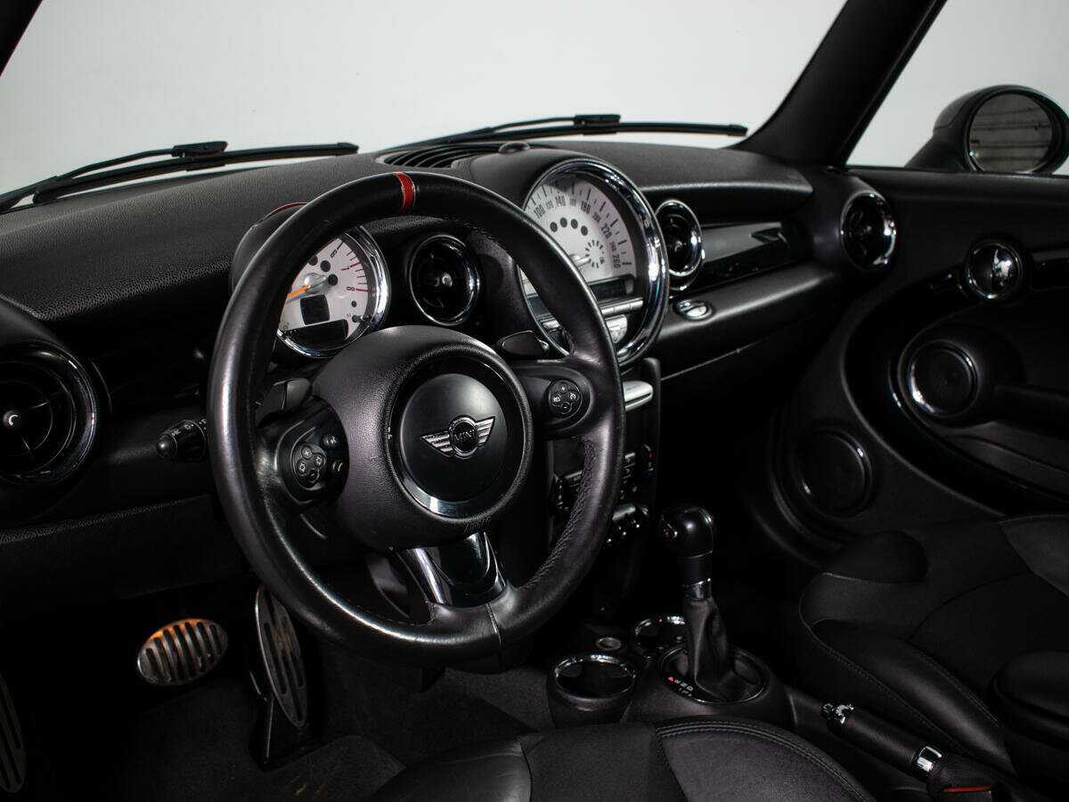 Mini Hatch Cooper S, 2012 Фото №12