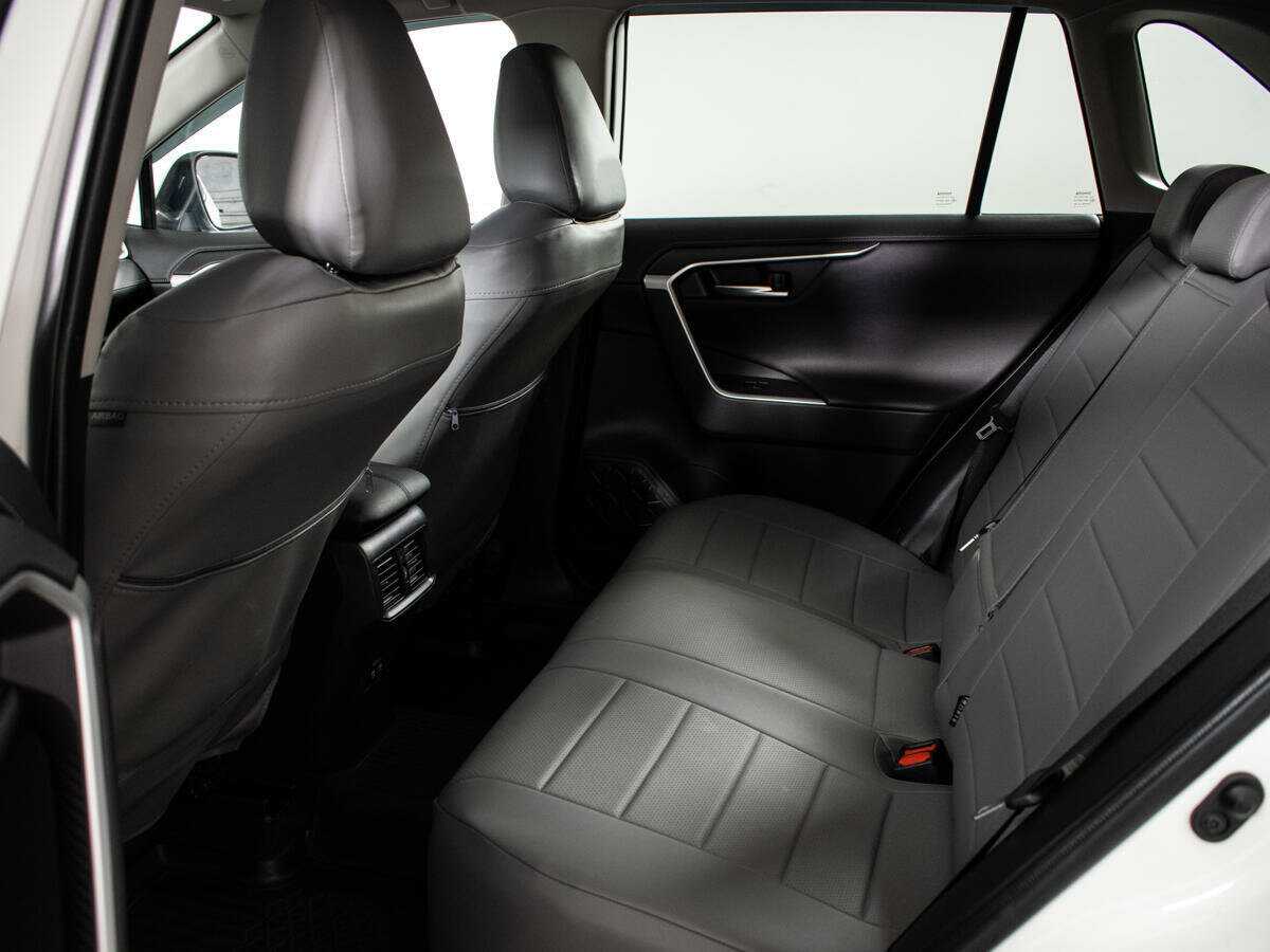 Toyota RAV4, 2020 - 64 087 км. | Фото №8