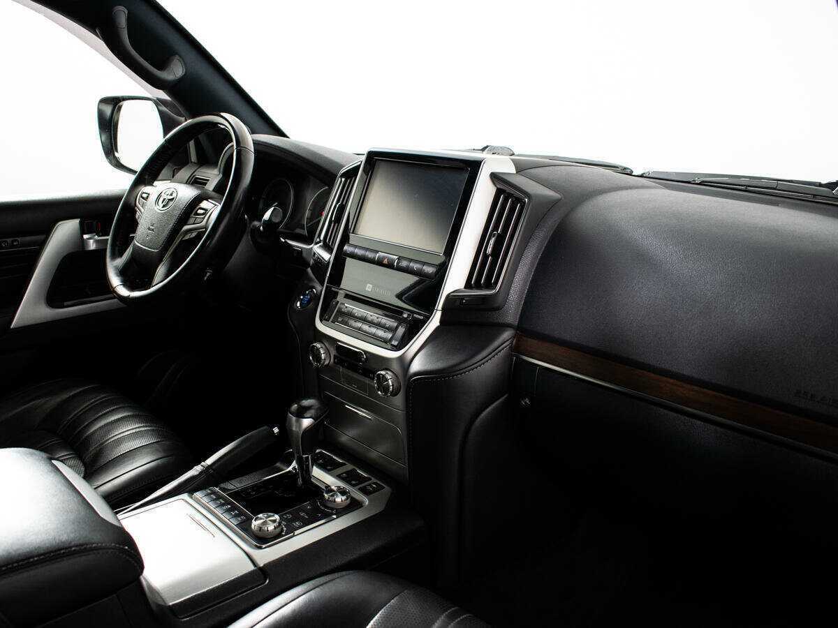 Toyota Land Cruiser, 2019 Фото №7