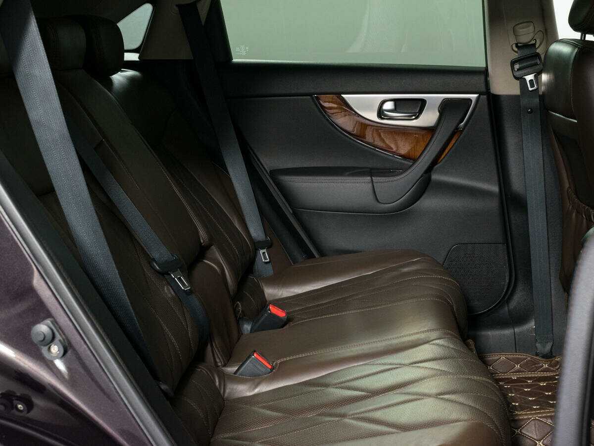 Infiniti FX37, 2010 Фото №12