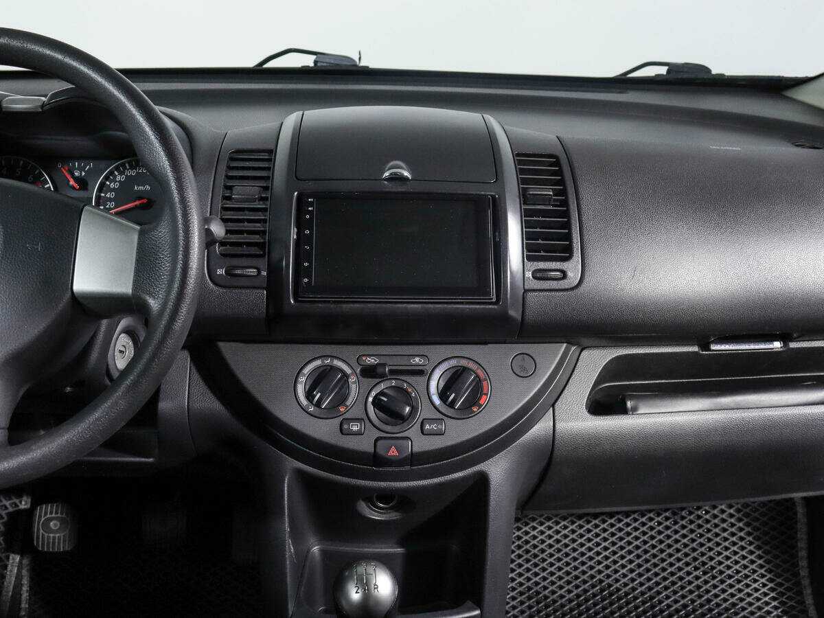Nissan Note, 2011 Фото №11