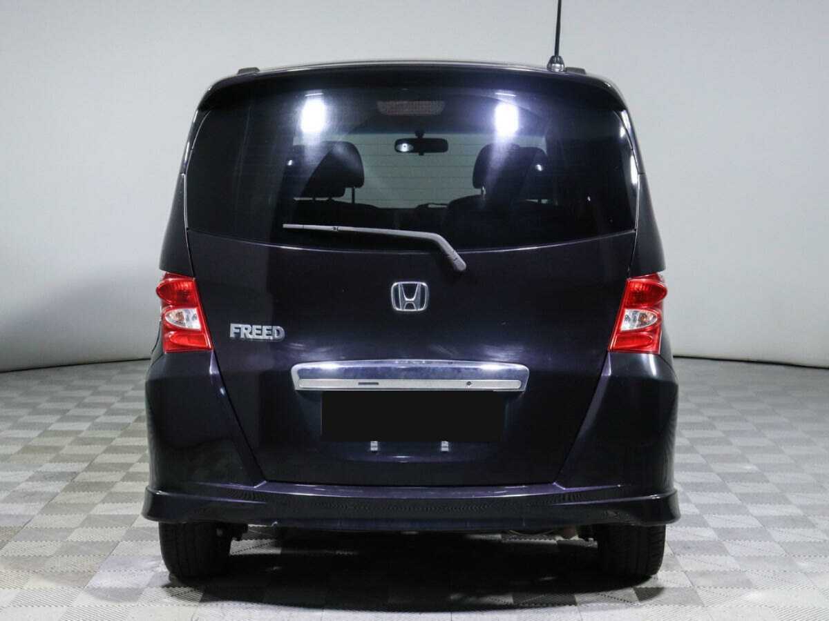 Honda Freed, 2011 - 160 000 км. | Фото №6