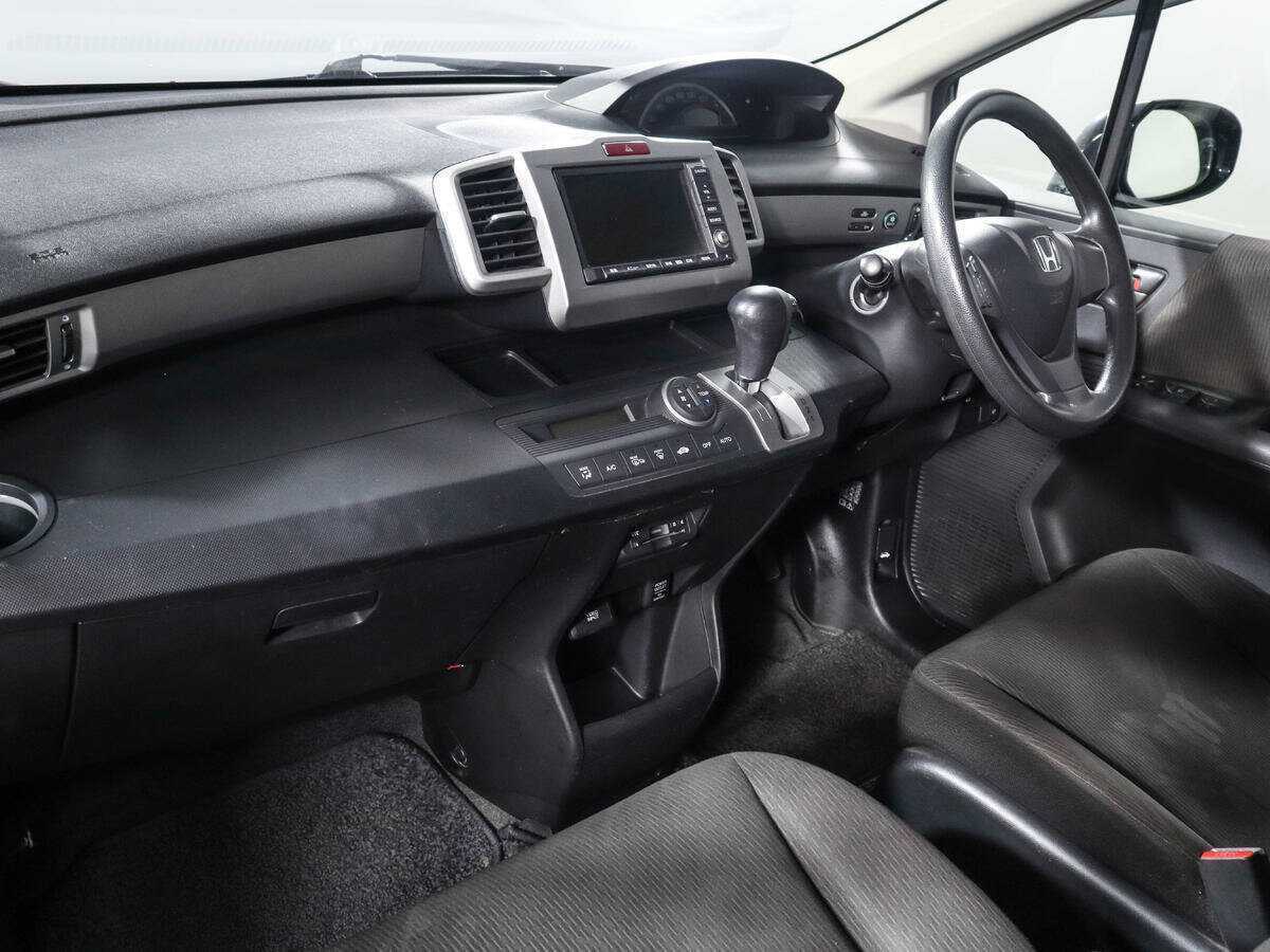 Honda Freed, 2011 Фото №9