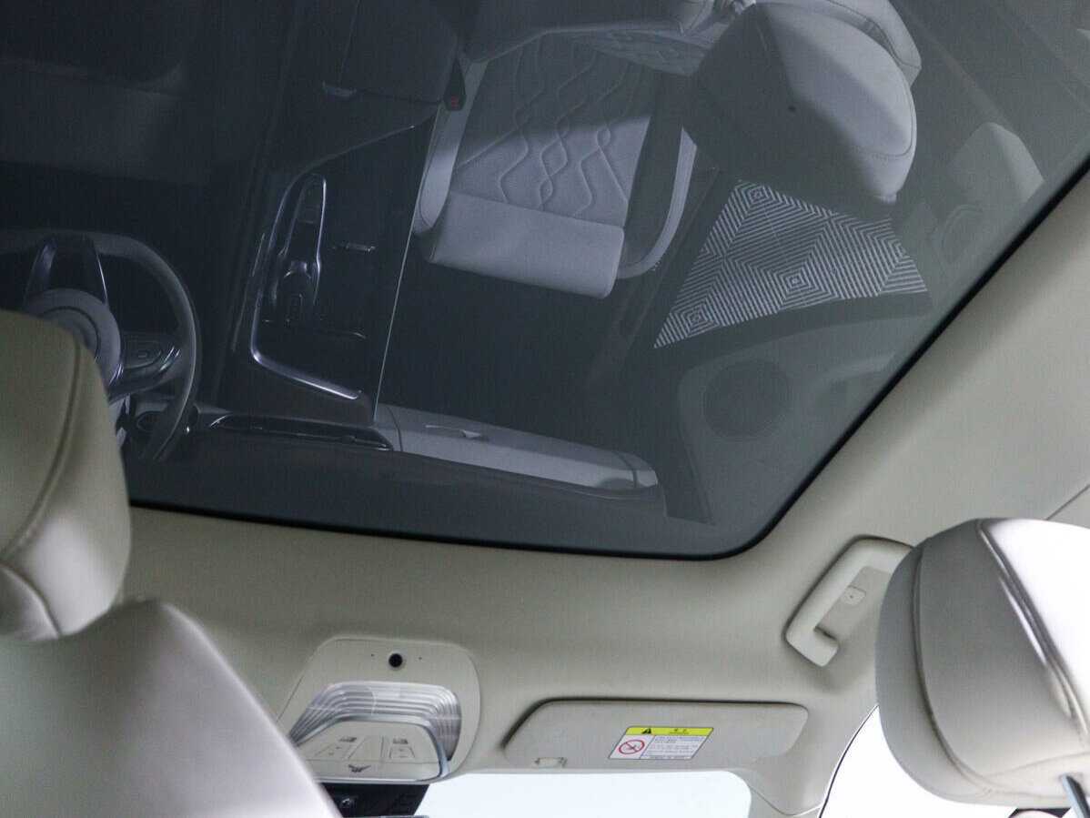 Voyah Free DNA, 2022 Фото №14