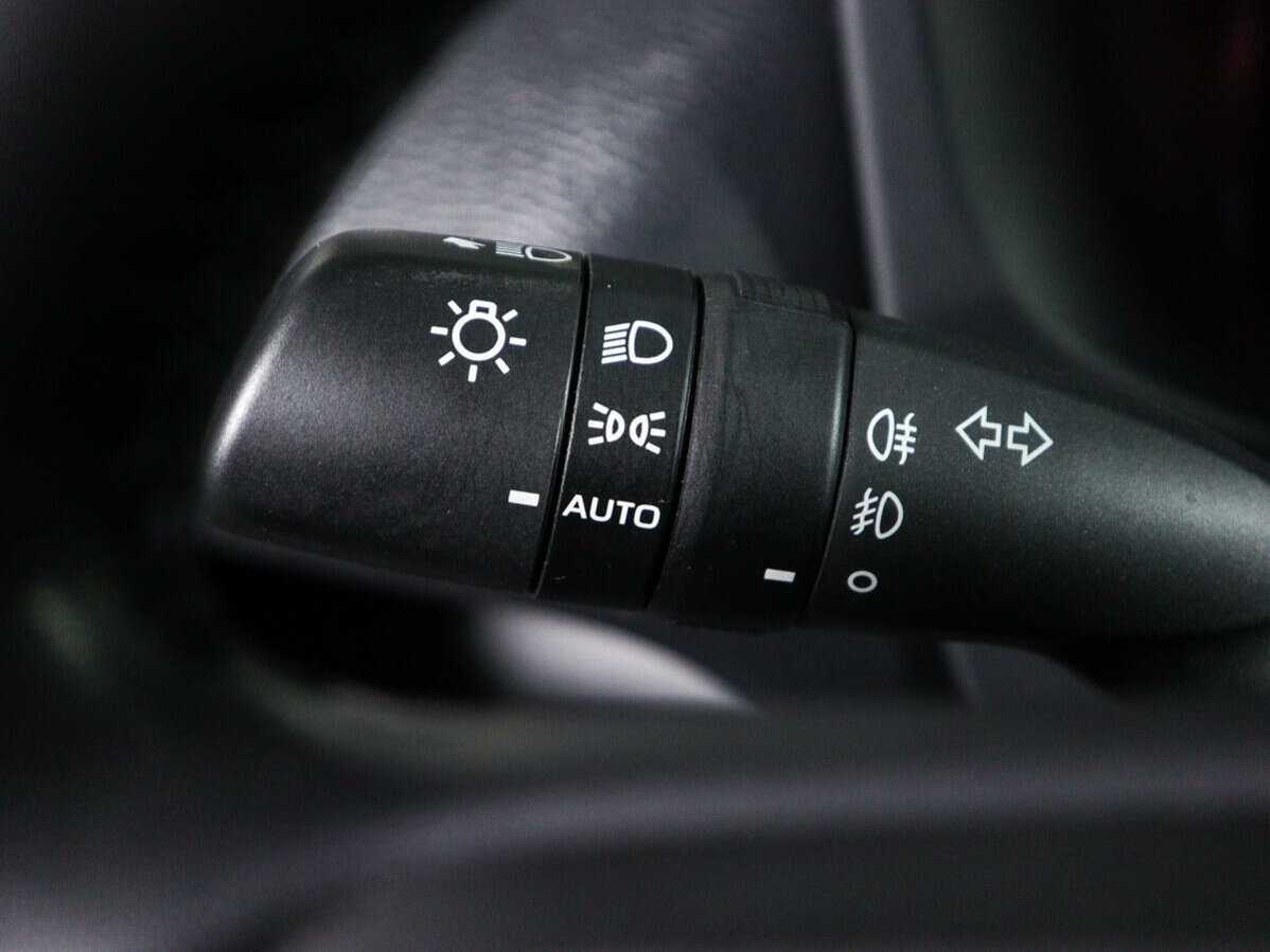 Toyota RAV4, 2021 Фото №19