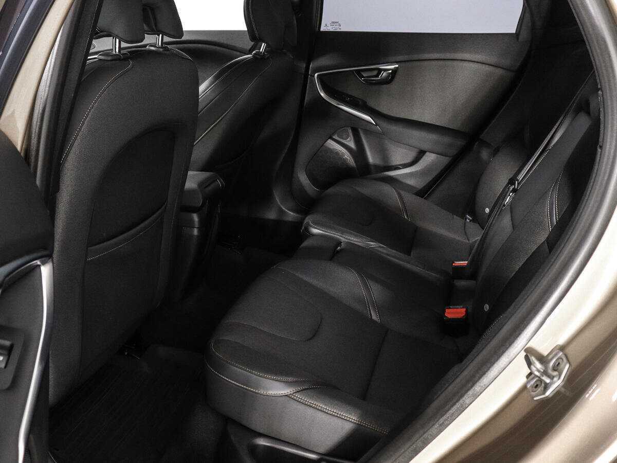 Volvo V40 Cross Country, 2014 Фото №10