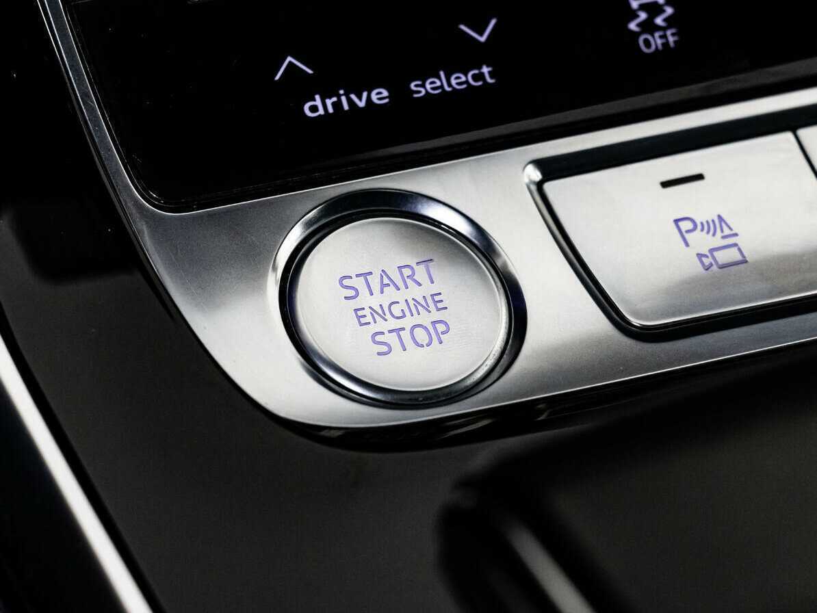 Audi Q8 55 TFSI, 2018 Фото №17