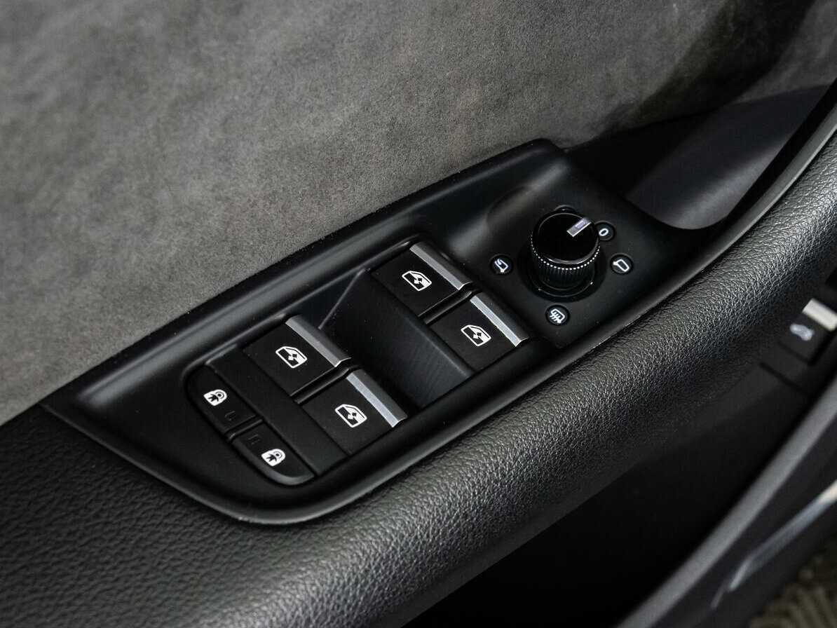 Audi Q8 55 TFSI, 2018 Фото №19