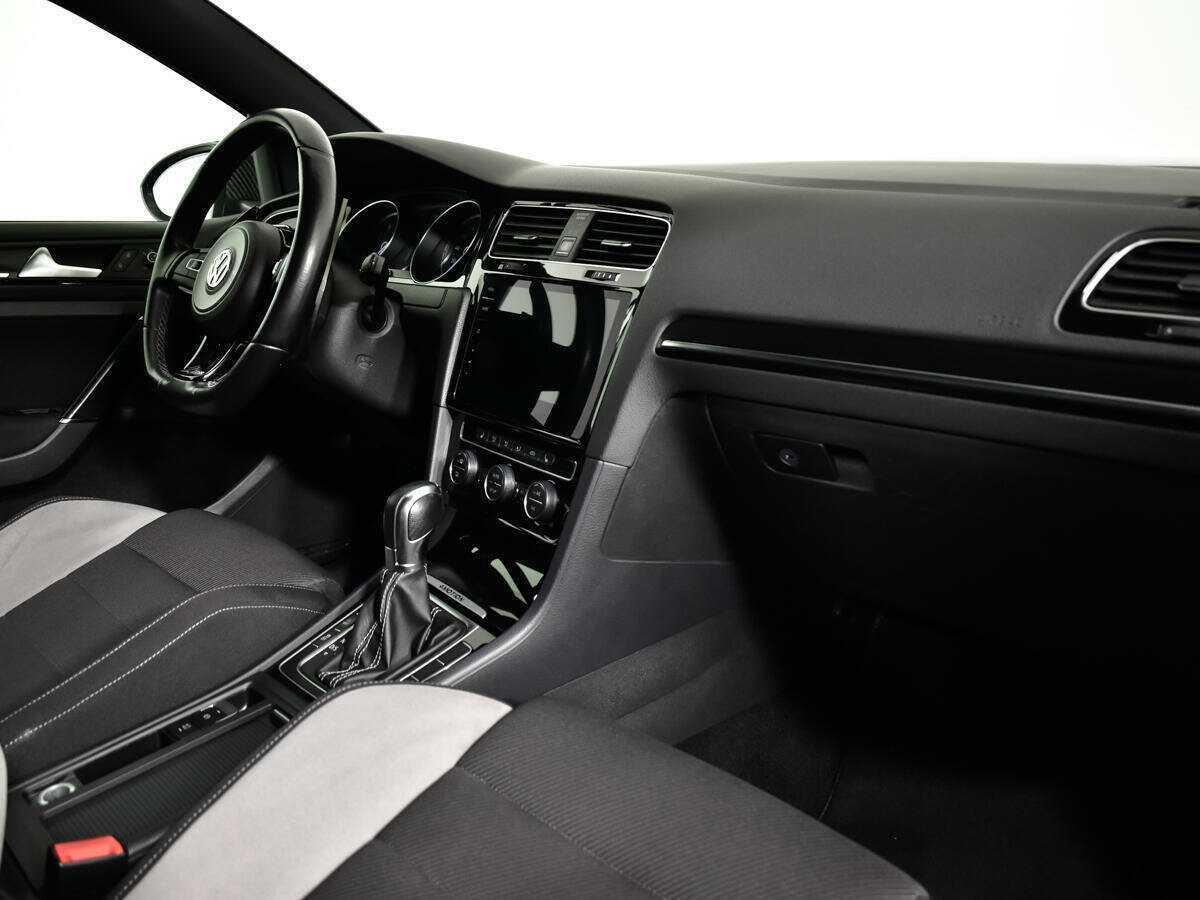 Volkswagen Golf R, 2014 Фото №9