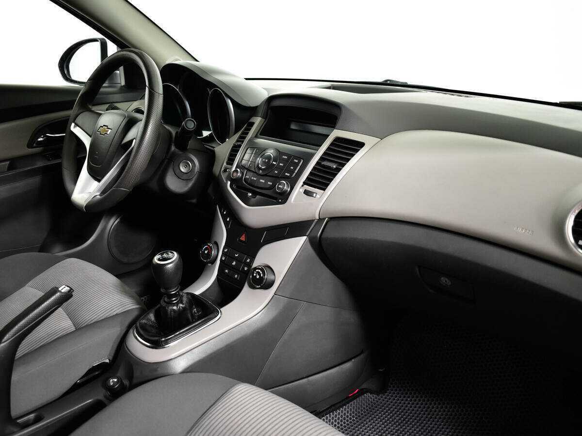 Chevrolet Cruze, 2010 Фото №9