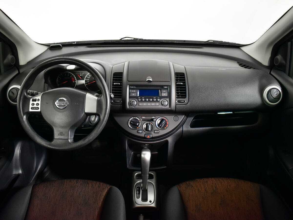 Nissan Note, 2011 Фото №12