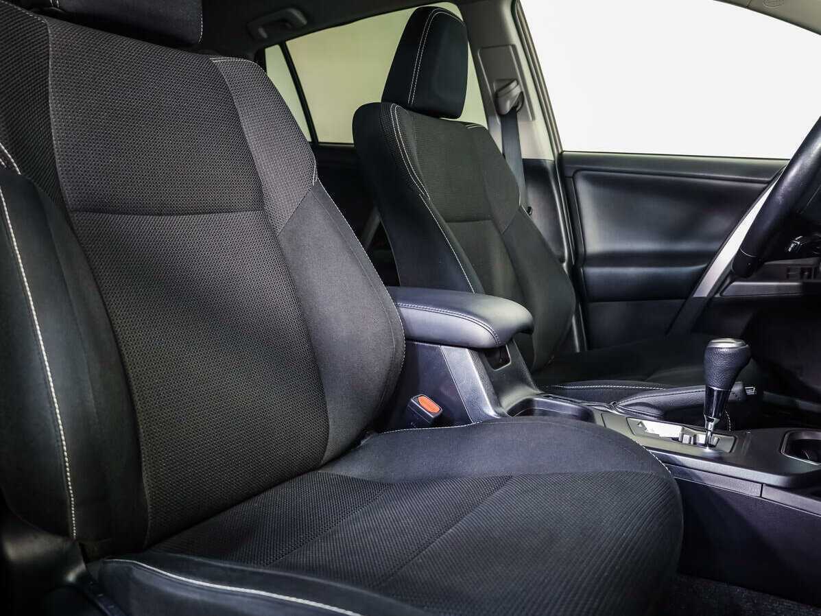 Toyota RAV4, 2015 Фото №11