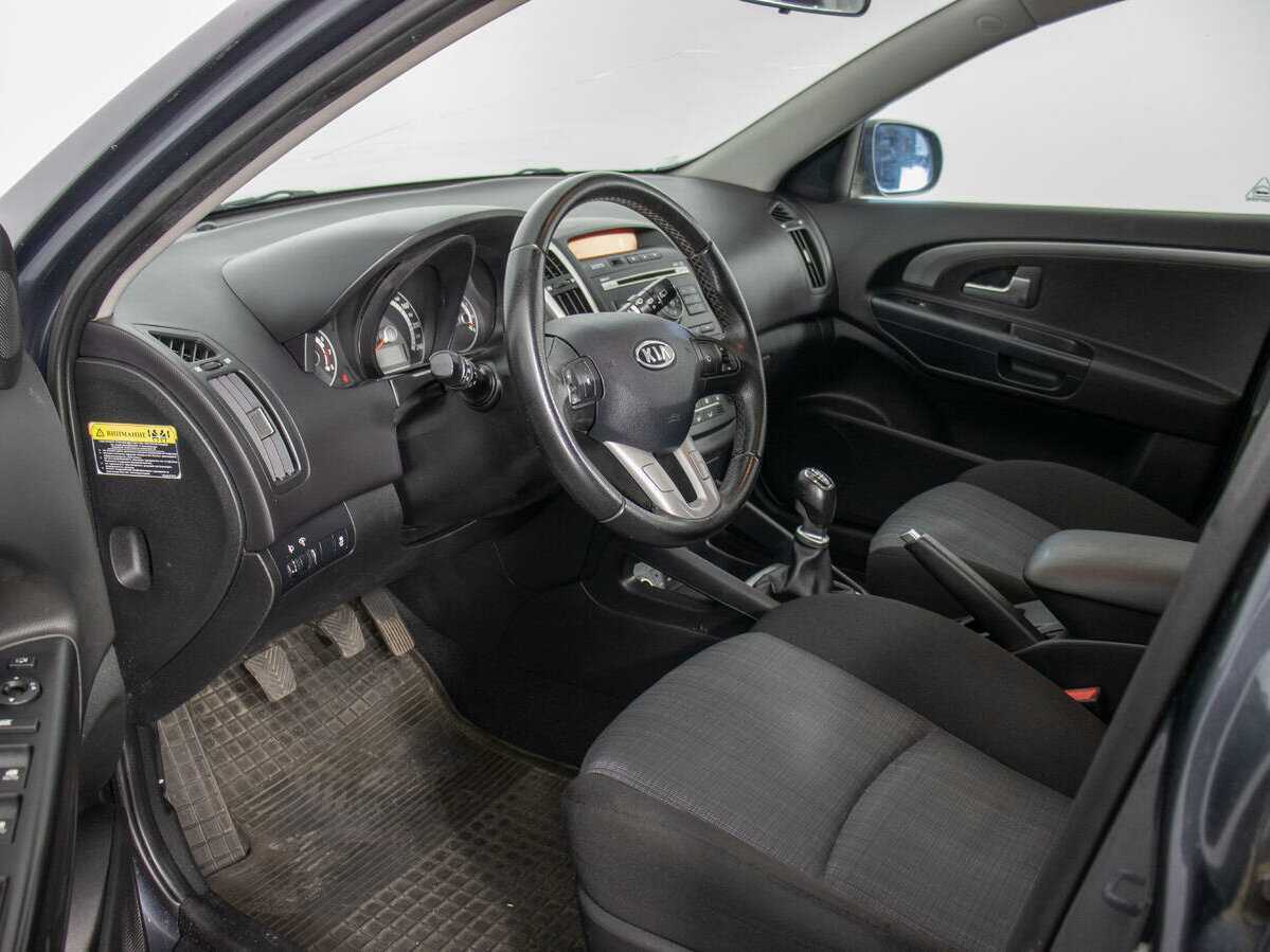 Kia Ceed, 2010 Фото №10
