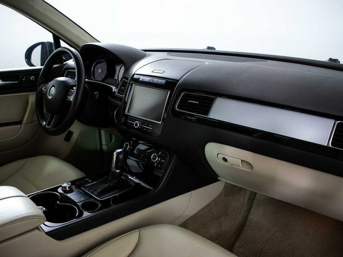 Volkswagen Touareg, 2010 - 230 000 км. | Фото №7