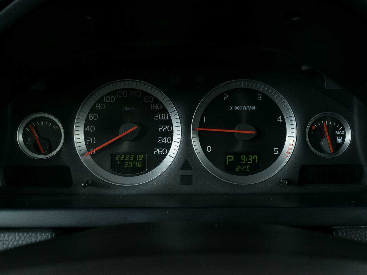 Volvo XC90, 2011 Фото №11