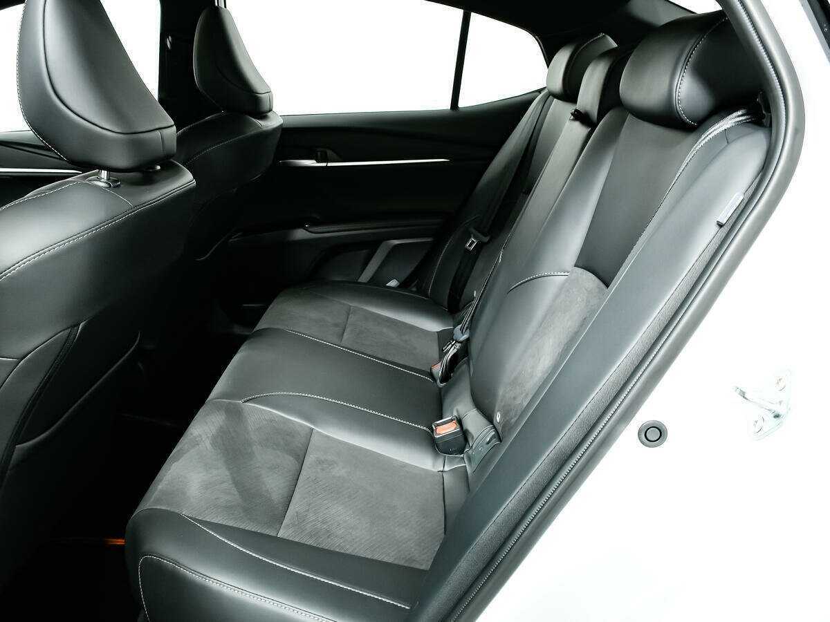 Toyota Camry, 2024 Фото №12