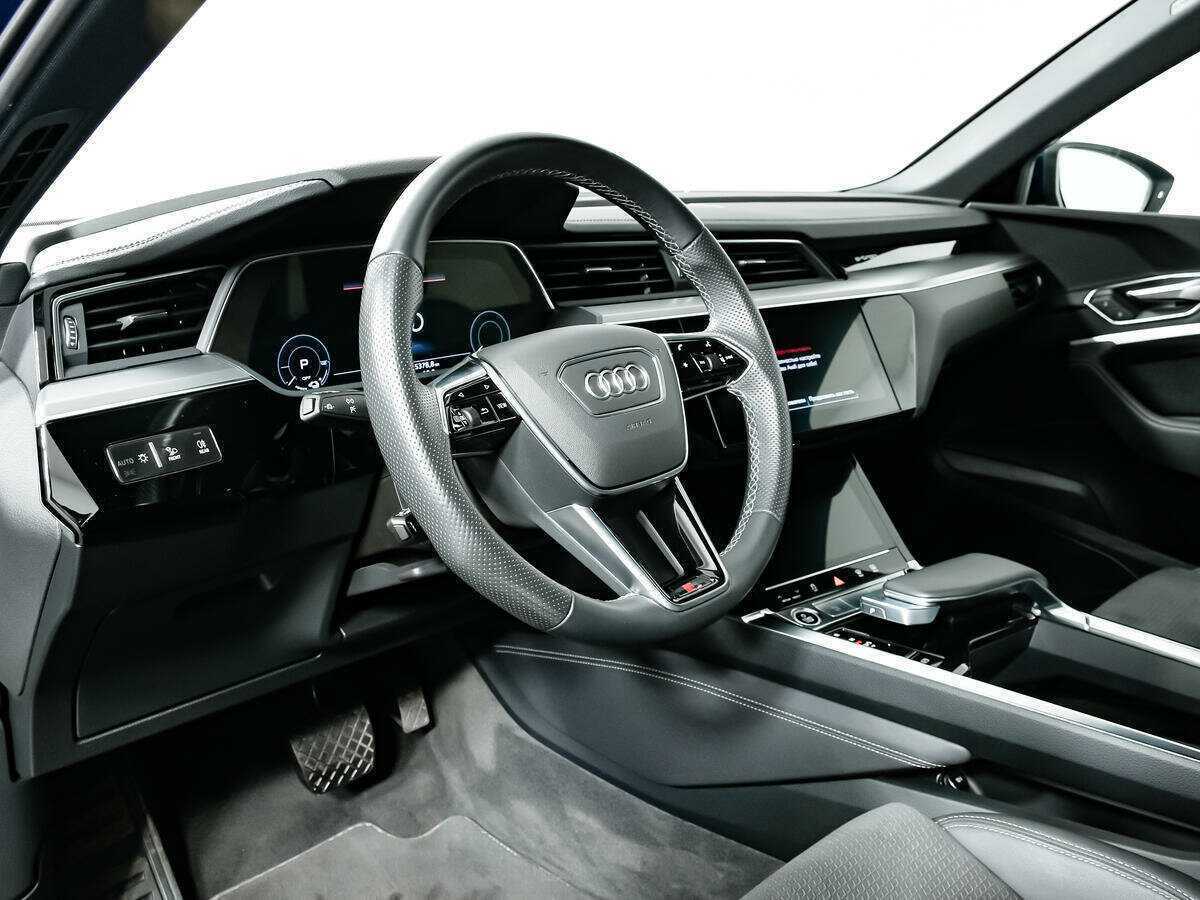 Audi e-tron 50, 2022 Фото №15