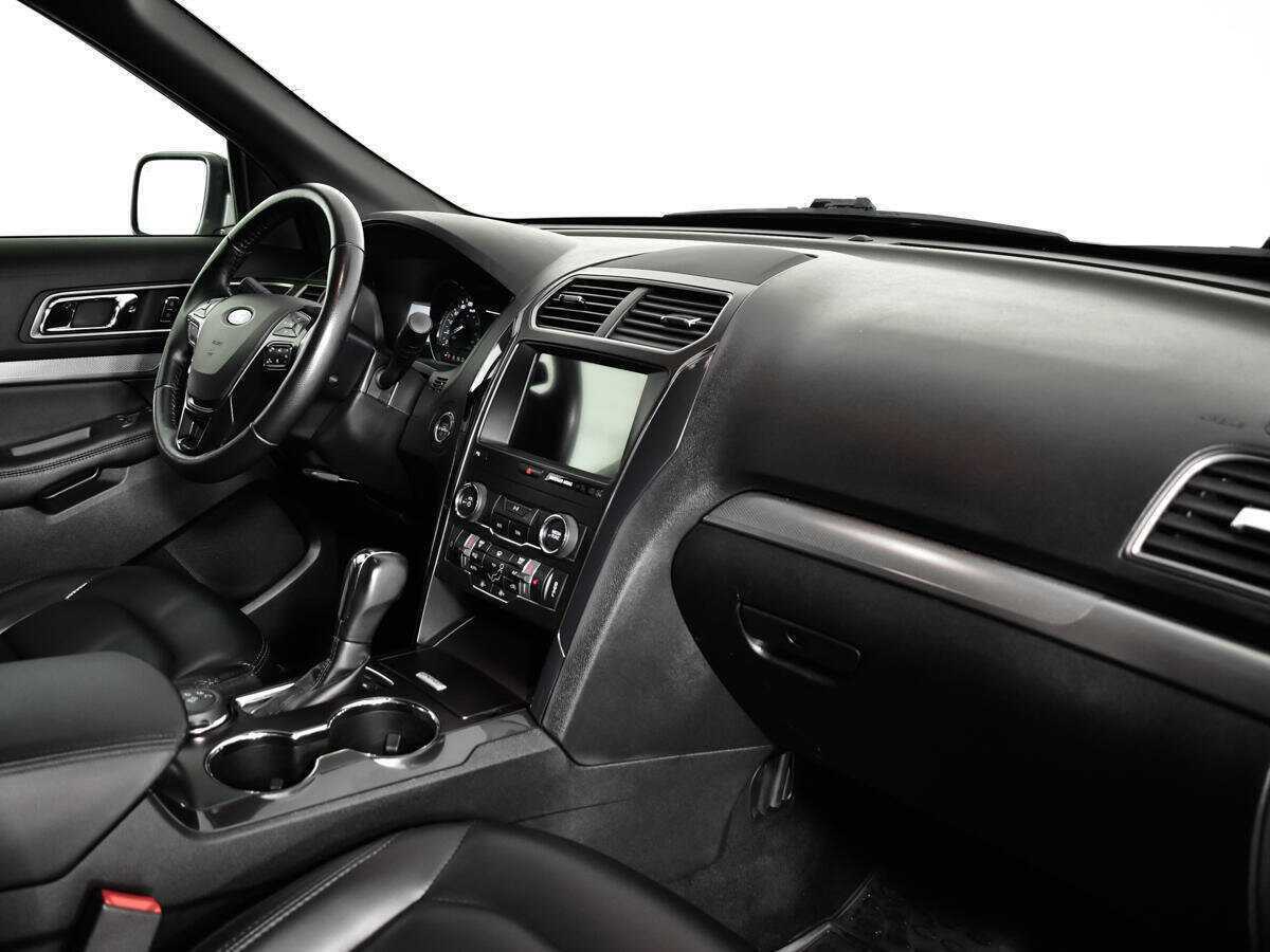 Ford Explorer, 2019 Фото №9