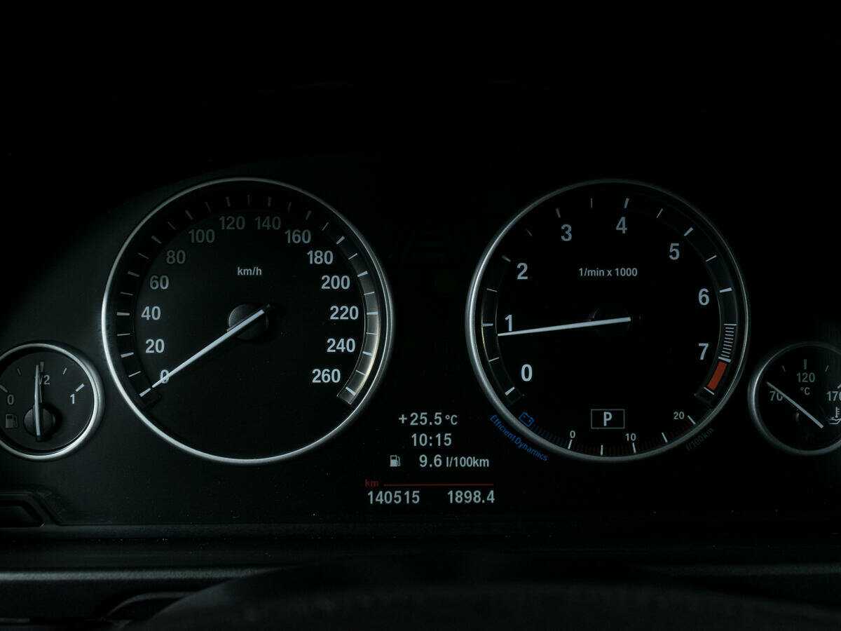 BMW 5 серии 520i, 2013 Фото №13