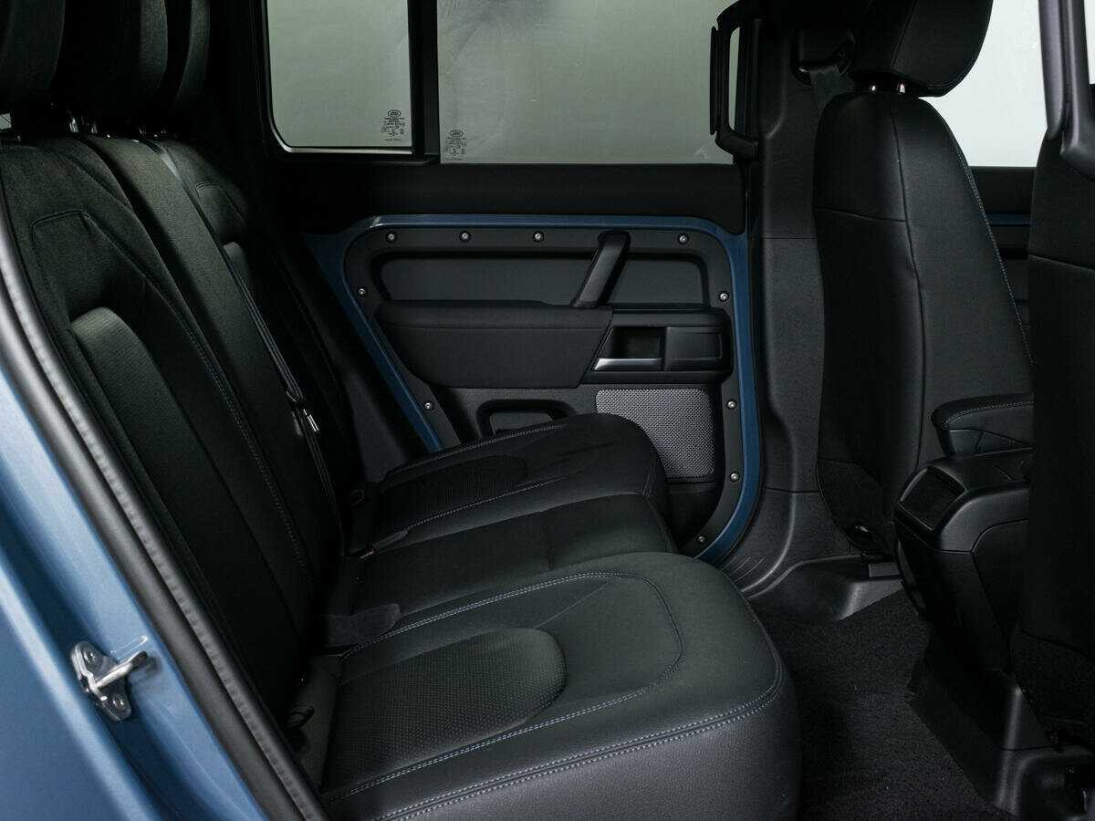 Land Rover Defender 110, 2020 - 65 899 км. | Фото №8