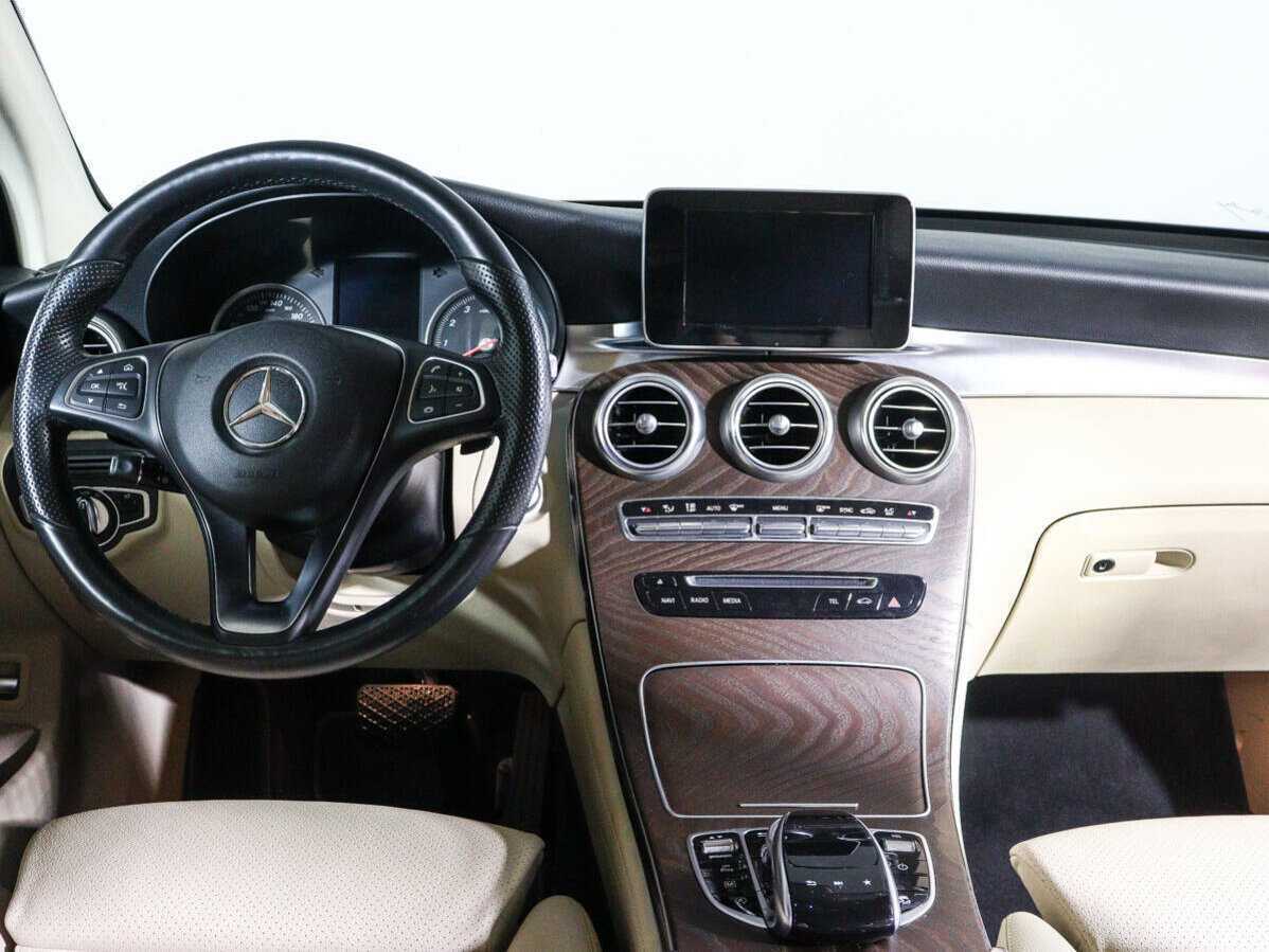 Mercedes-Benz GLC Coupe 300, 2017 - 61 350 км. | Фото №8