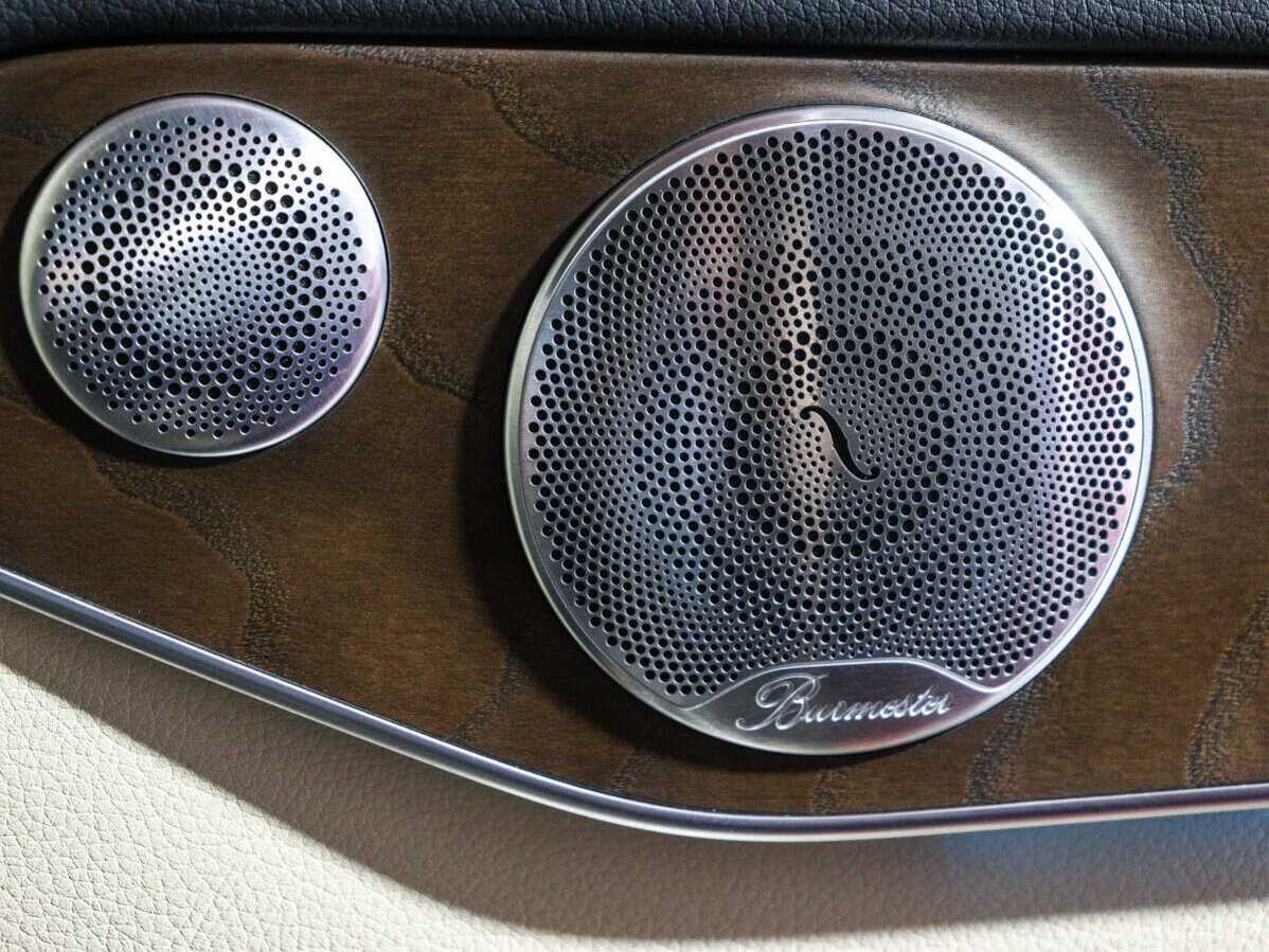 Mercedes-Benz GLC Coupe 300, 2017 Фото №13