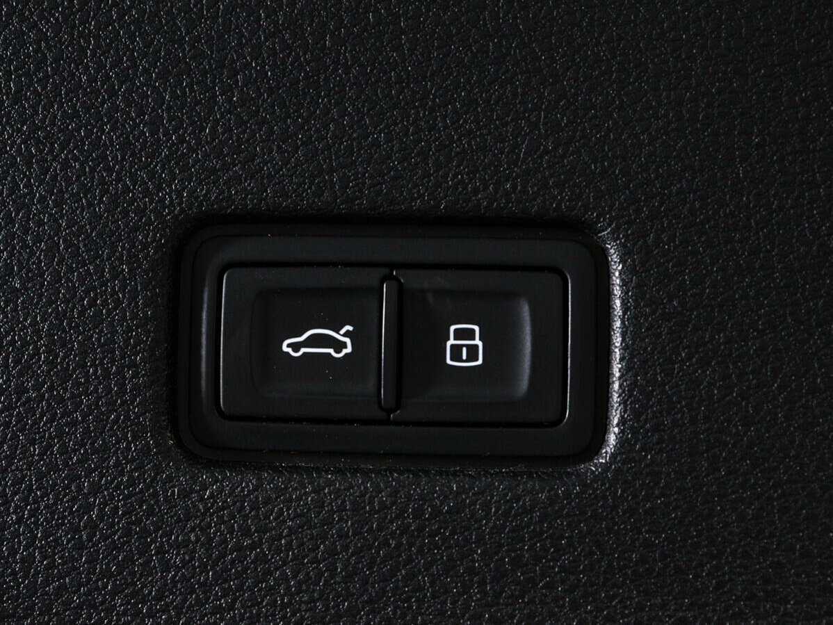 Audi Q8 55 TFSI, 2018 Фото №17