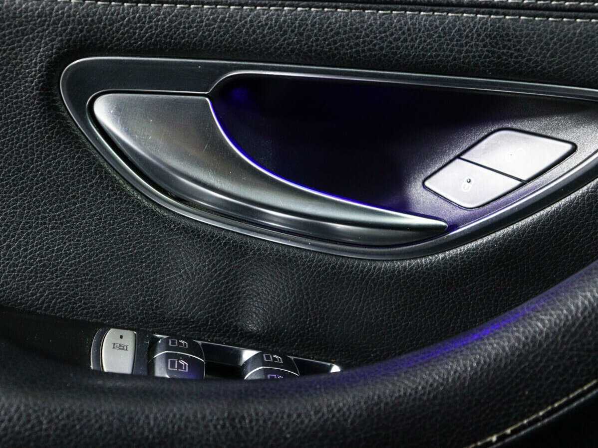 Mercedes-Benz E-Класс 200, 2019 Фото №18