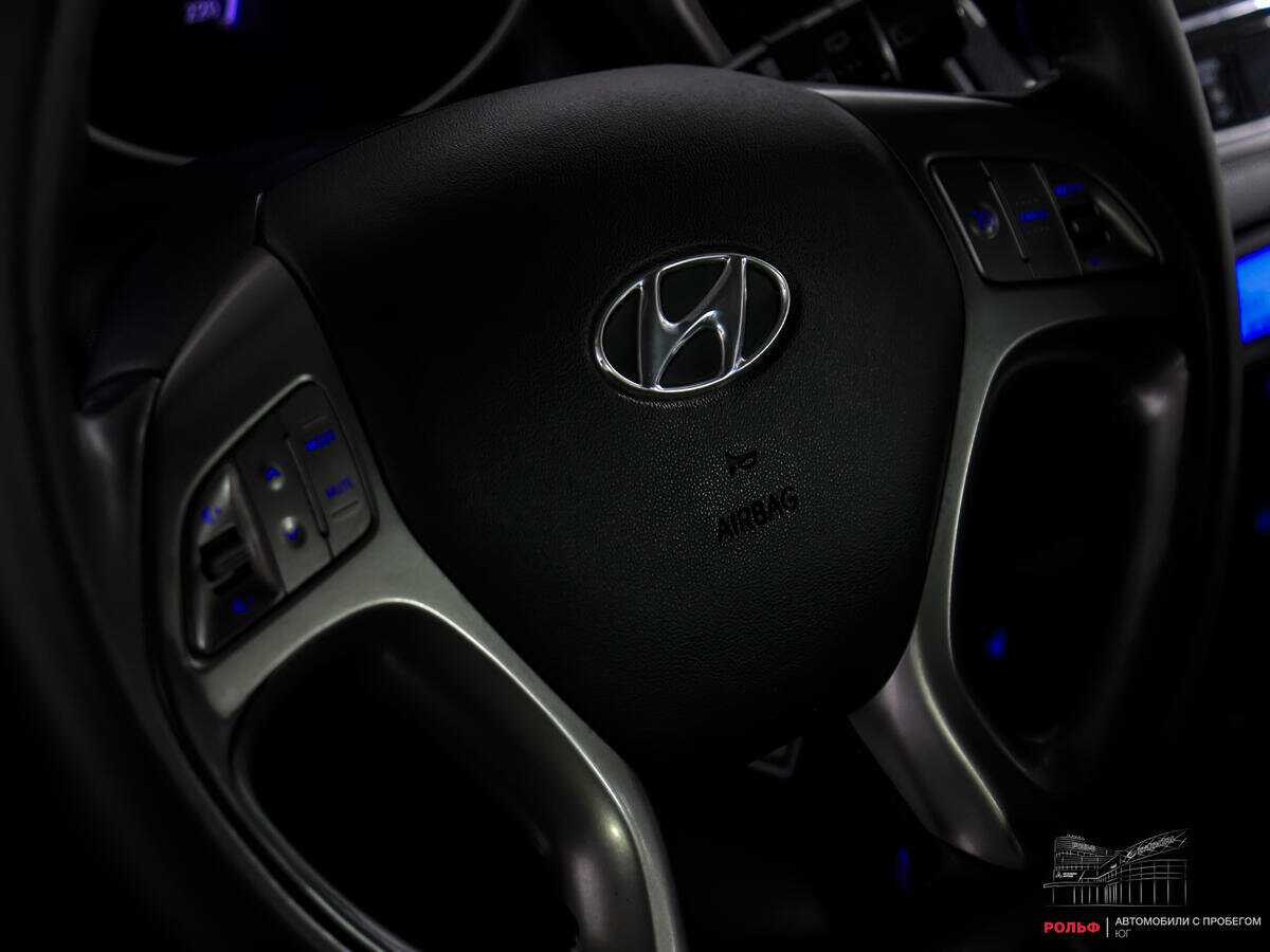 Hyundai ix35, 2010 Фото №12