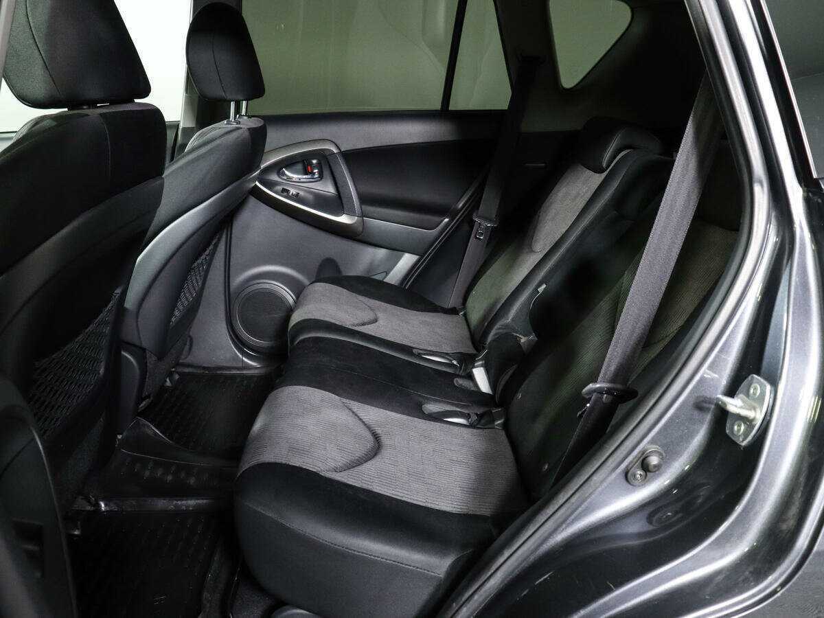 Toyota RAV4, 2010 - 187 321 км. | Фото №7
