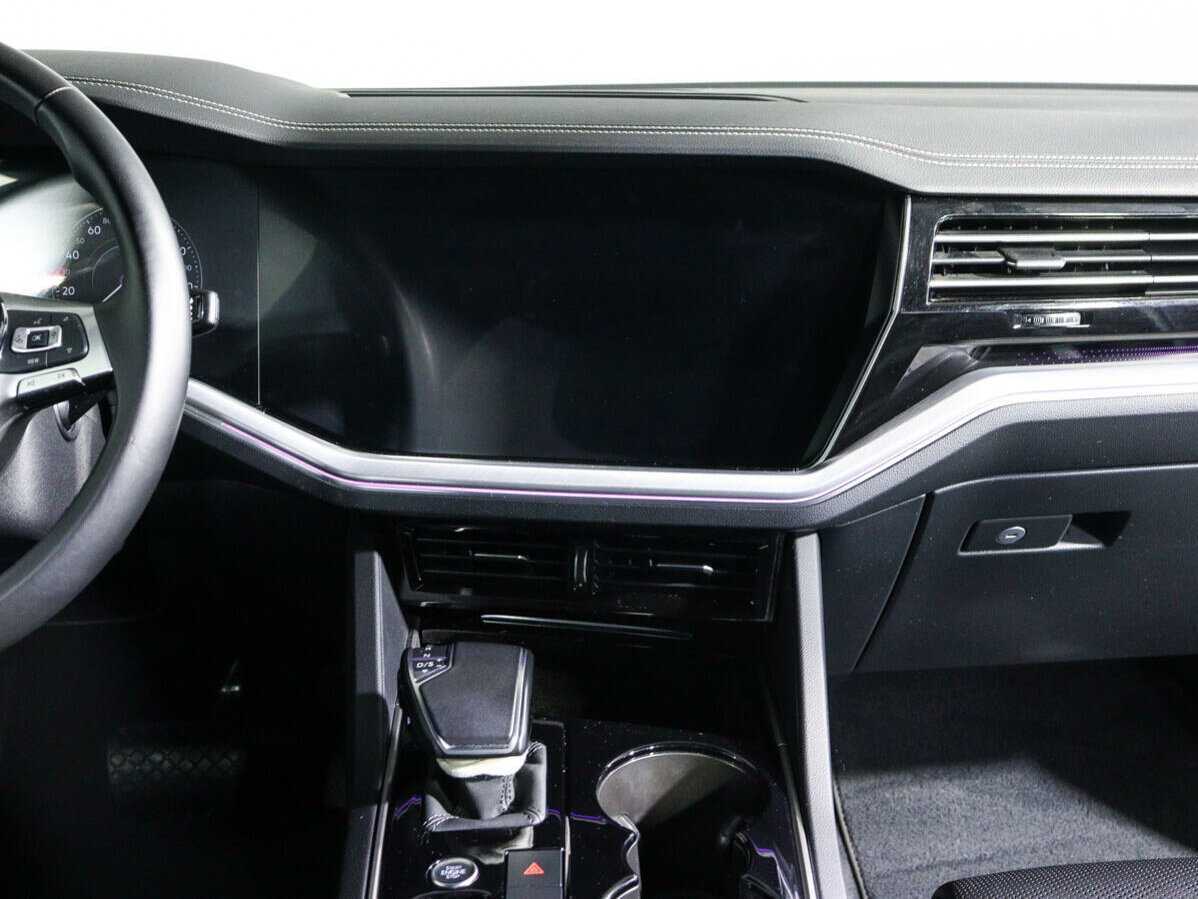 Volkswagen Touareg, 2020 Фото №11