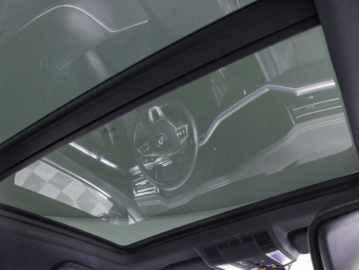 Volkswagen Touareg, 2020 Фото №14