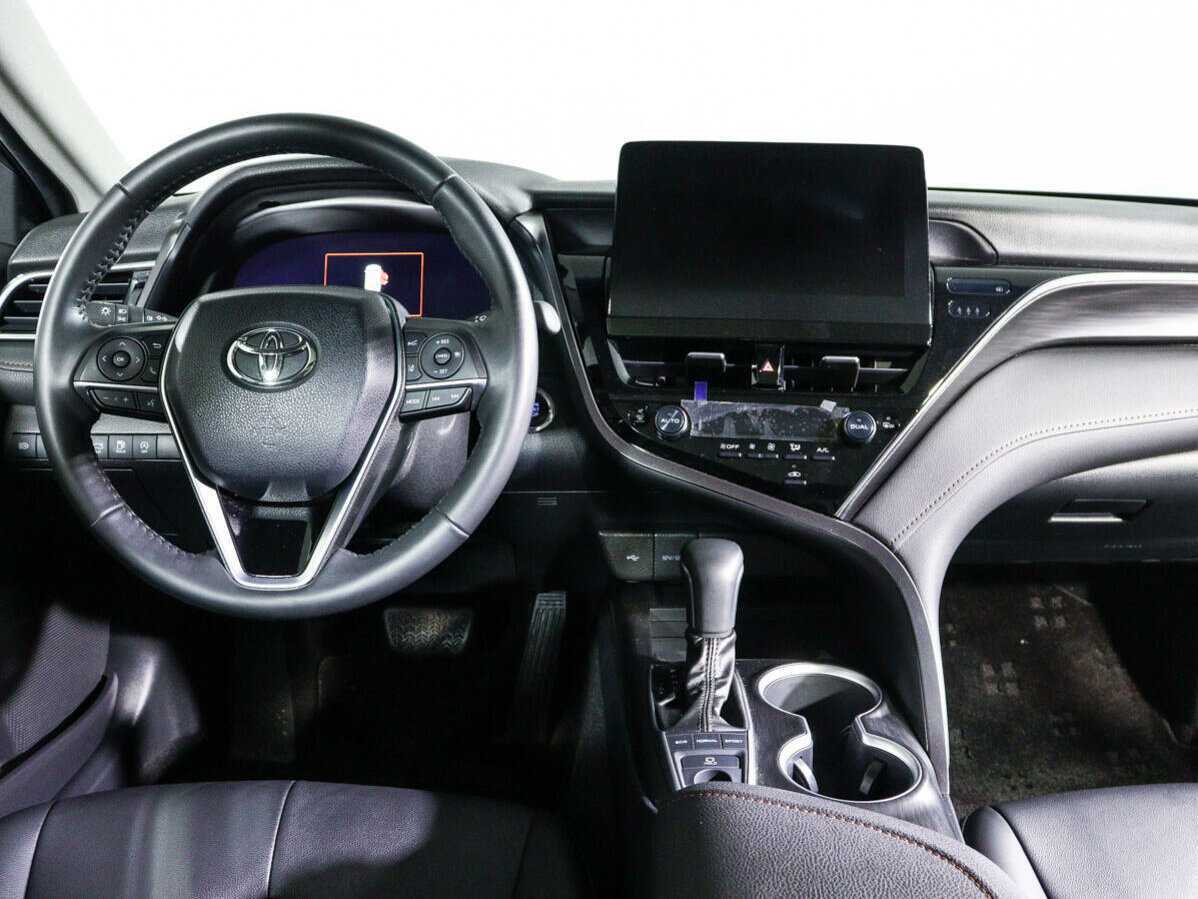 Toyota Camry, 2023 Фото №10