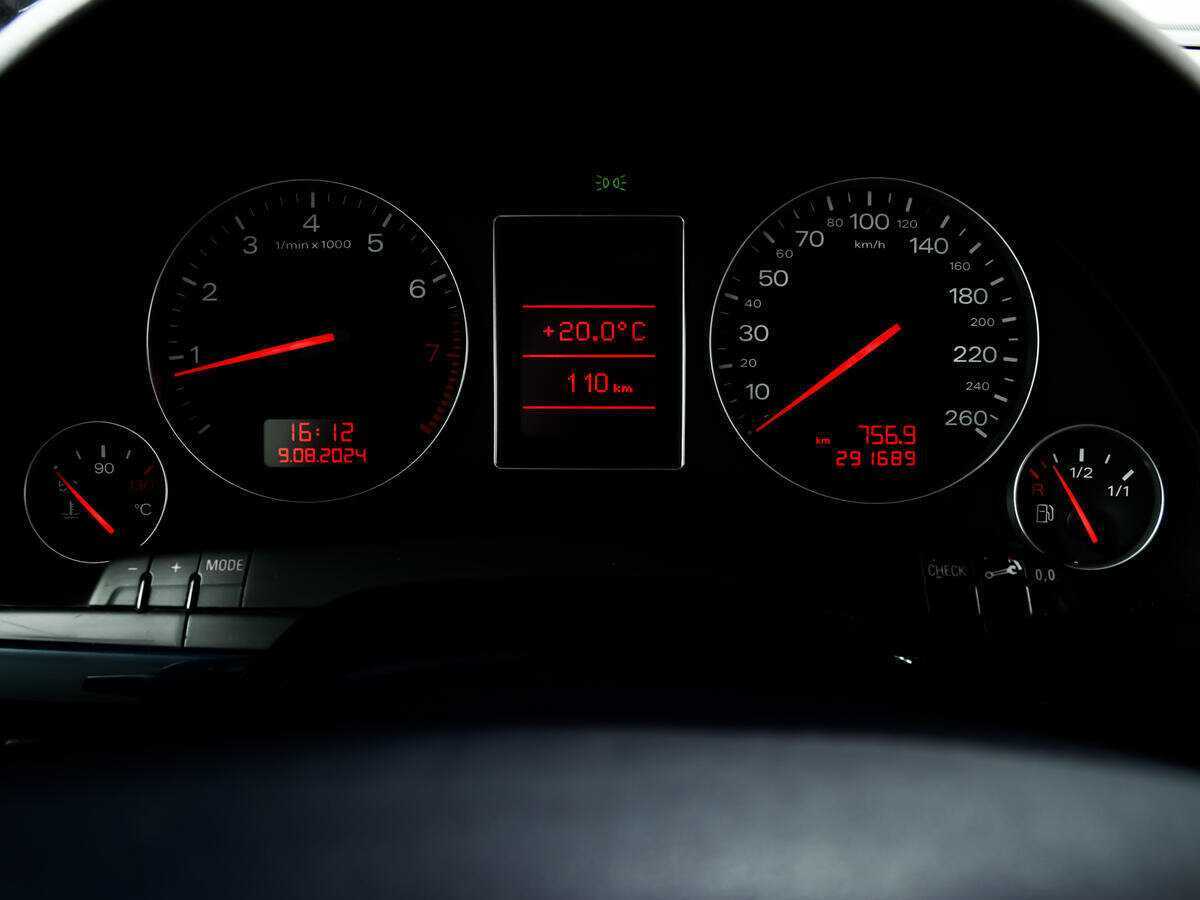 Audi A4, 2002 Фото №10