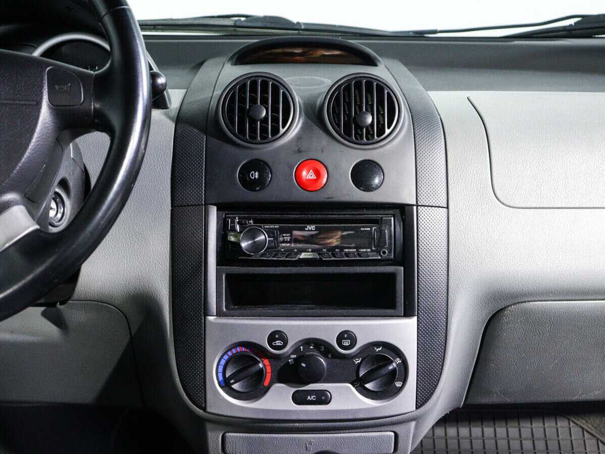 Chevrolet Aveo, 2005 Фото №13