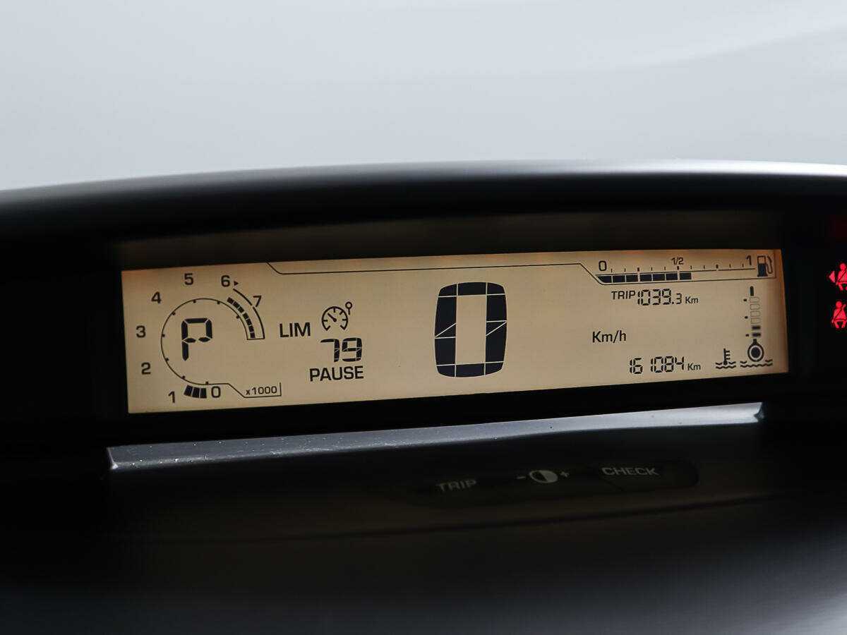 Citroen C4, 2010 Фото №13