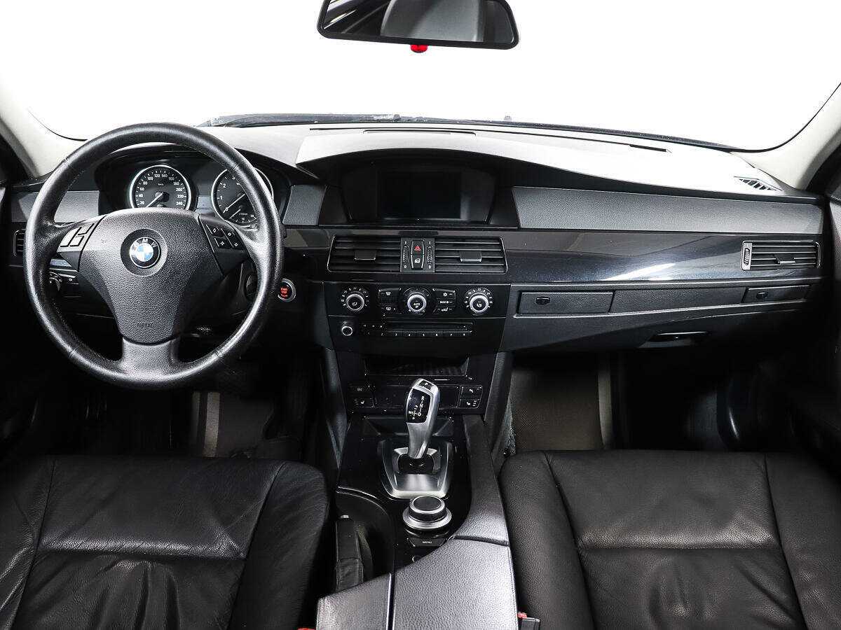 BMW 5 серии 525i, 2008 Фото №11