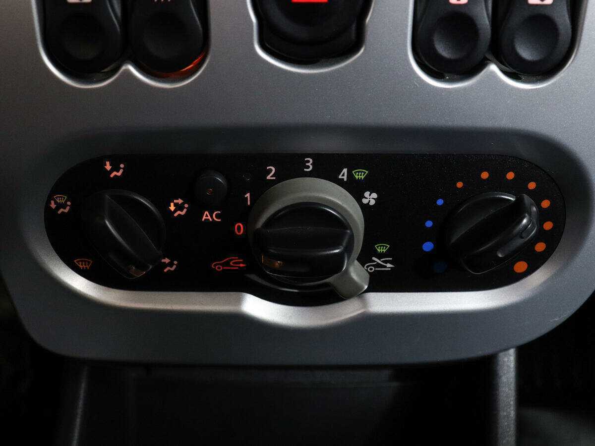 Renault Sandero Stepway, 2011 Фото №15