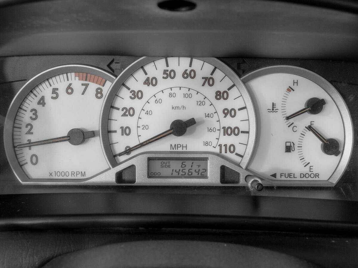 Toyota Corolla, 2005 Фото №11