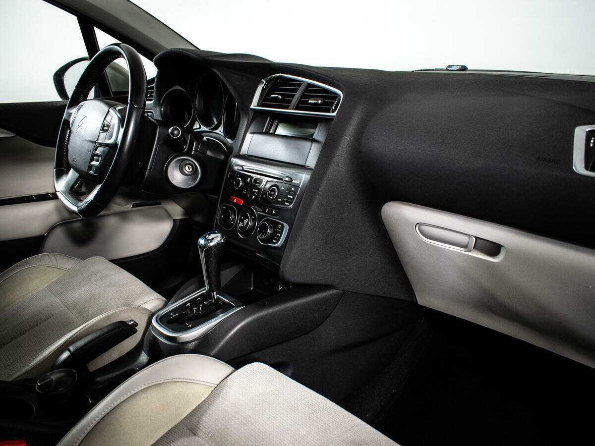 Citroen C4, 2011 Фото №9