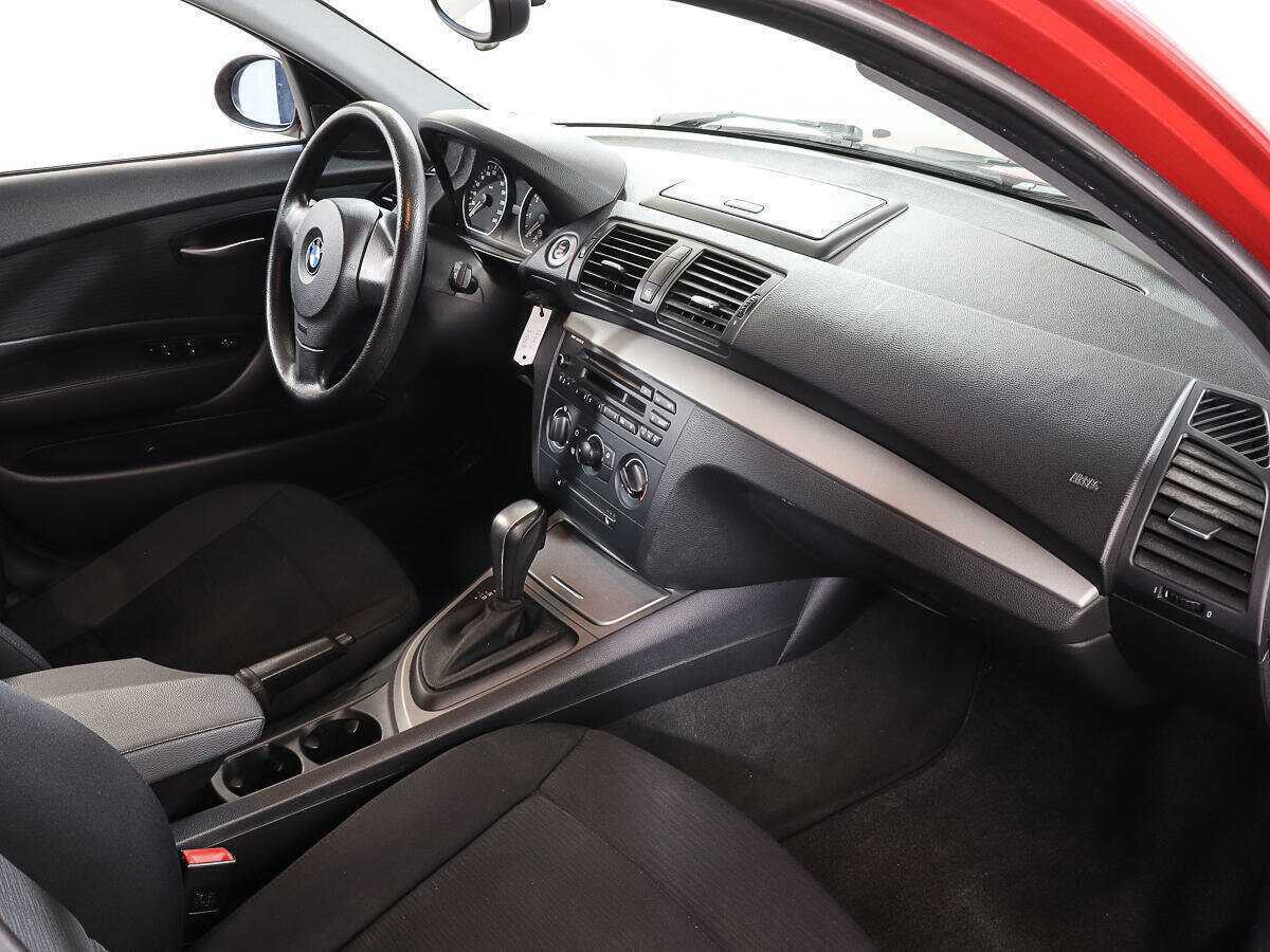 BMW 1 серии 116i, 2008 Фото №9