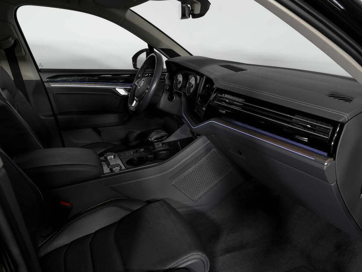Volkswagen Touareg, 2018 Фото №9