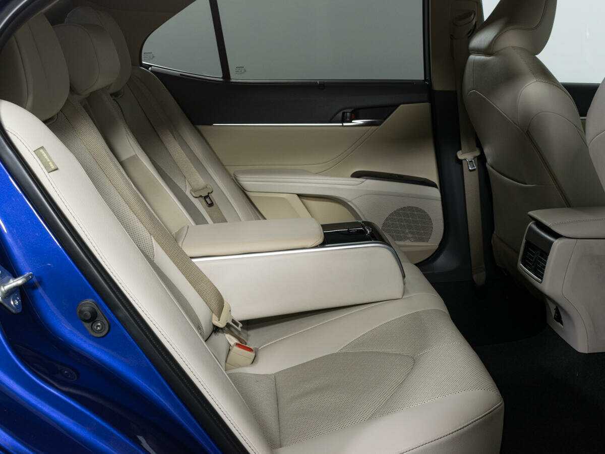 Toyota Camry, 2021 Фото №9