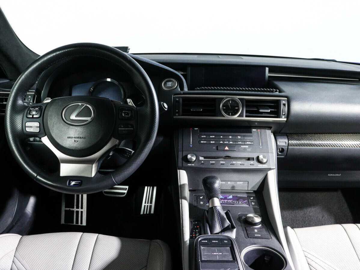 Lexus RC F, 2016 Фото №11